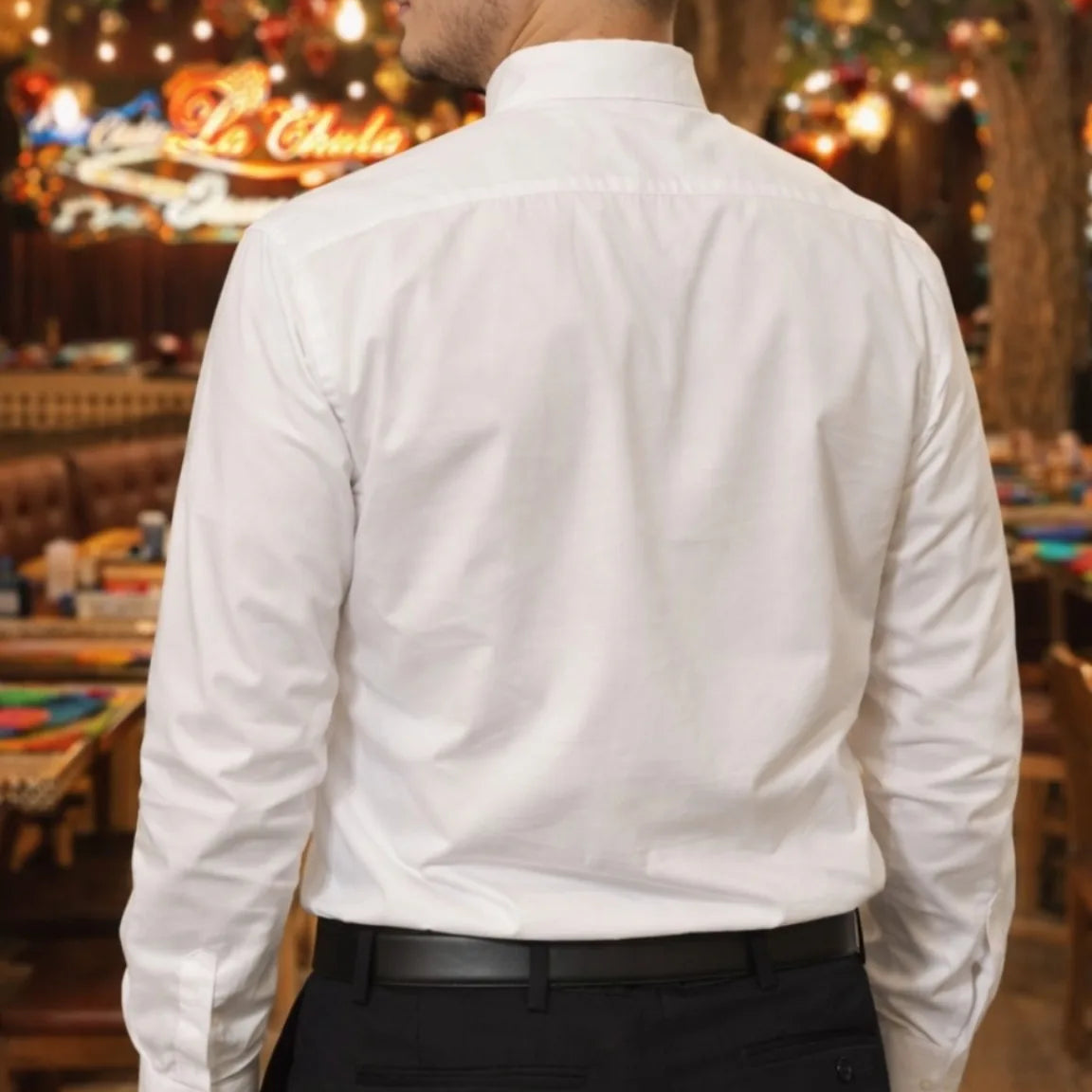 camisa-dotacion-restaurante-blanca-espalda-la-chula.webp