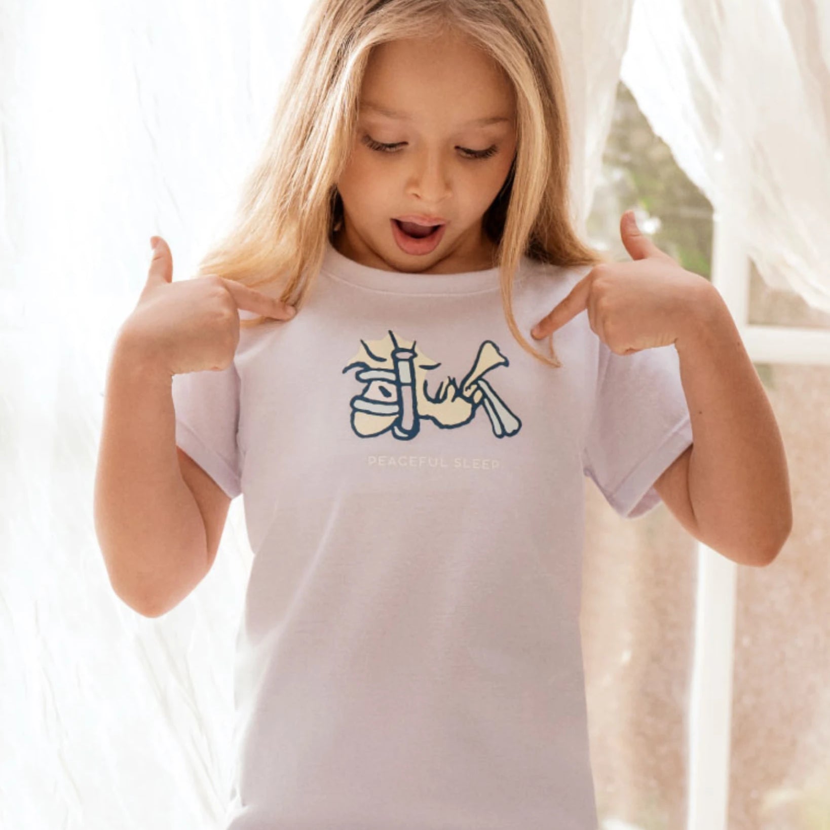 pijama-nina-manga-corta-pantalon.webp