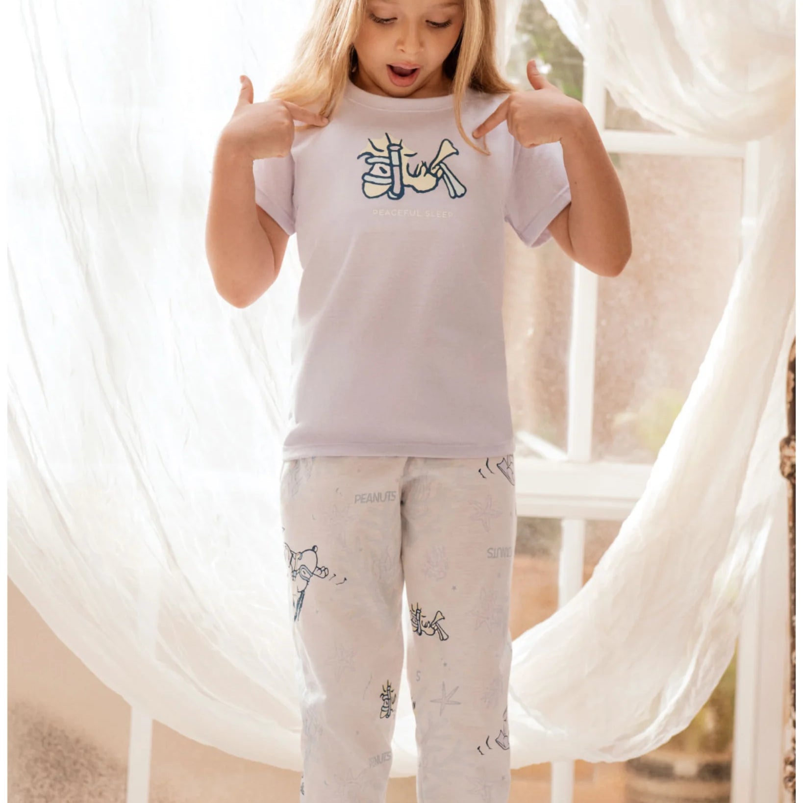 pijama-nina-manga-corta-pantalon1.webp