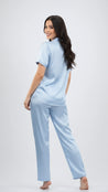Pijama en satín azul manga corta para mujer, fresca y elegante para dormir en clima cálido
